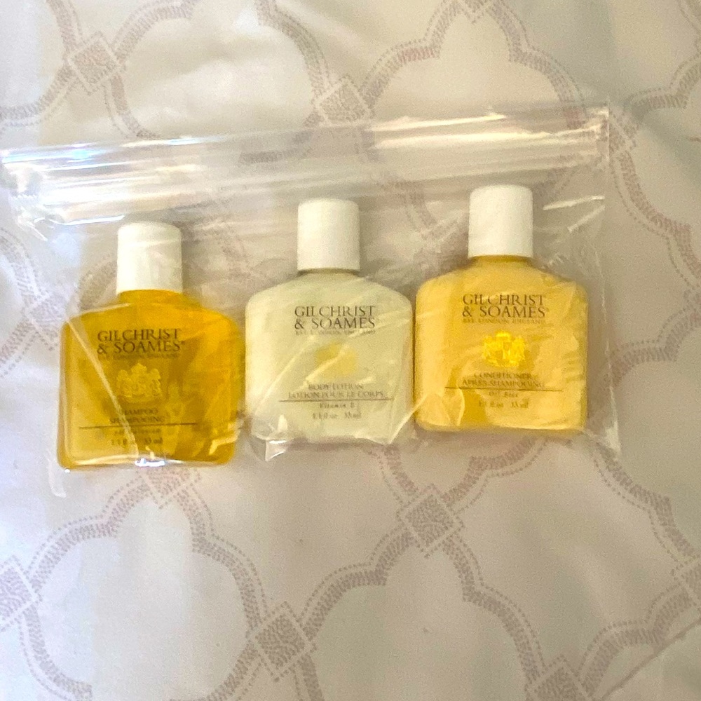 Gilchrist& Soames travel size kit